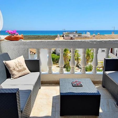 The Swallow'S Rest Beach House - Meia Praia Lagos Bagian luar foto